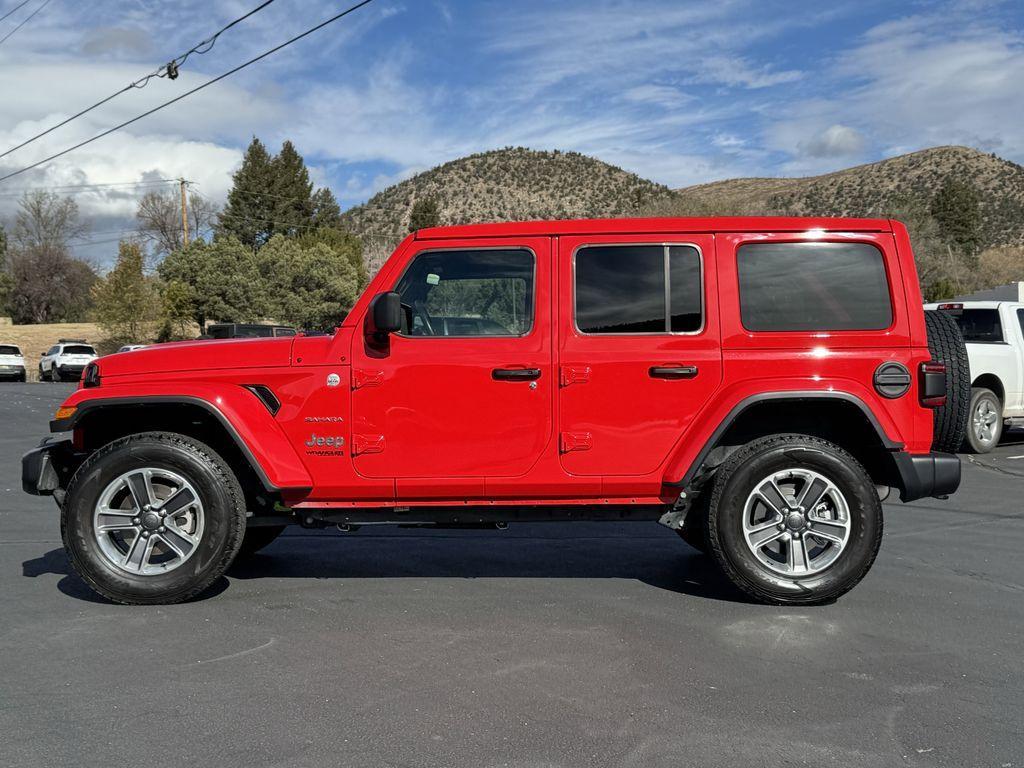 used 2021 Jeep Wrangler Unlimited car, priced at $38,984