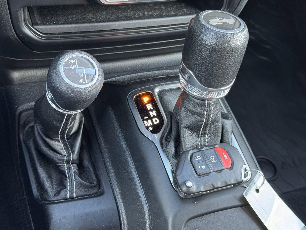 used 2021 Jeep Wrangler Unlimited car, priced at $38,984