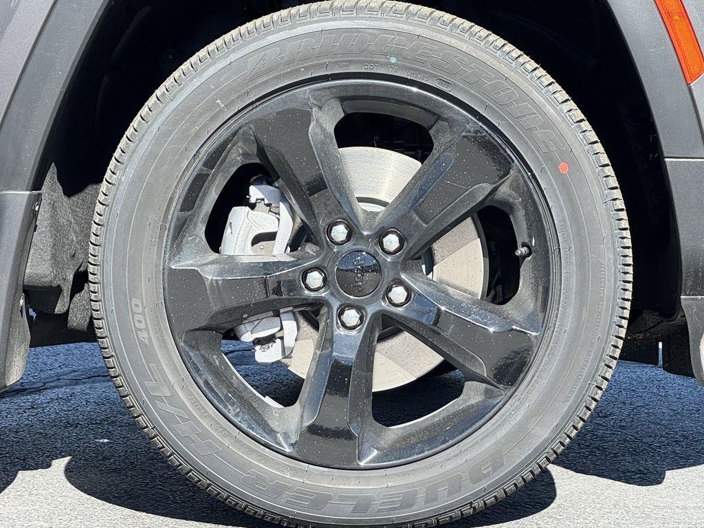 new 2025 Jeep Grand Cherokee L car, priced at $48,050