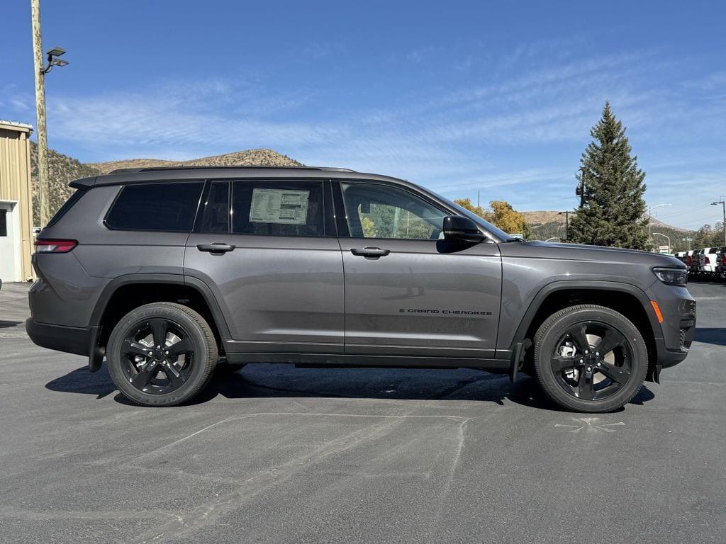 new 2025 Jeep Grand Cherokee L car, priced at $48,050