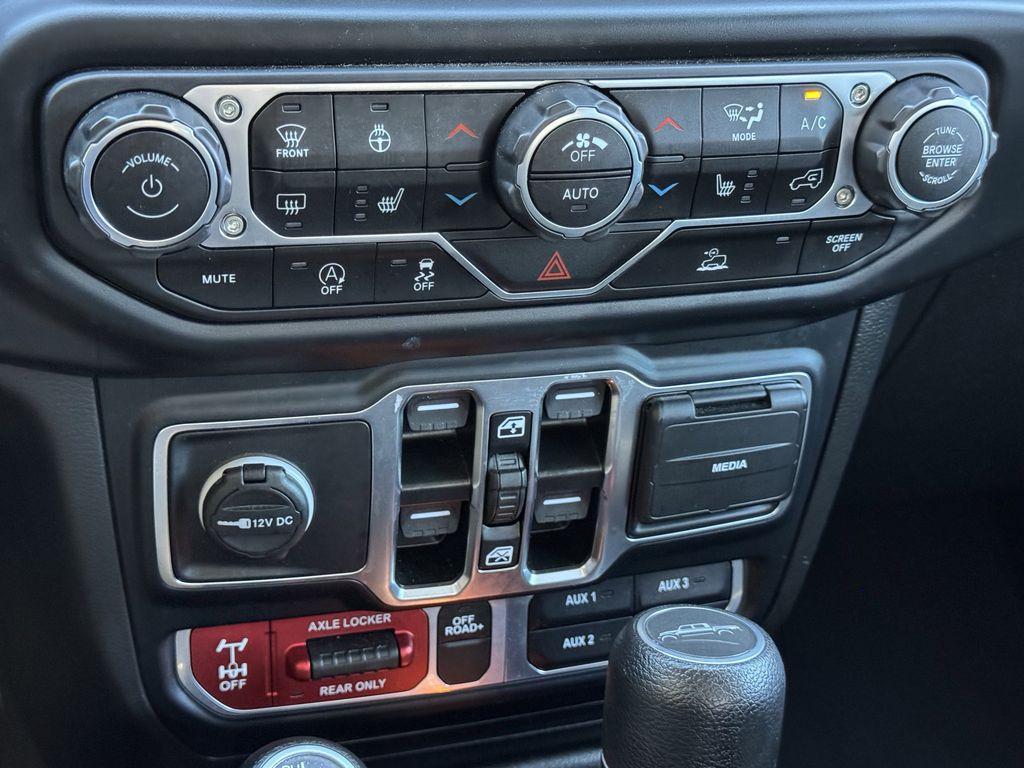 used 2023 Jeep Gladiator car, priced at $43,984