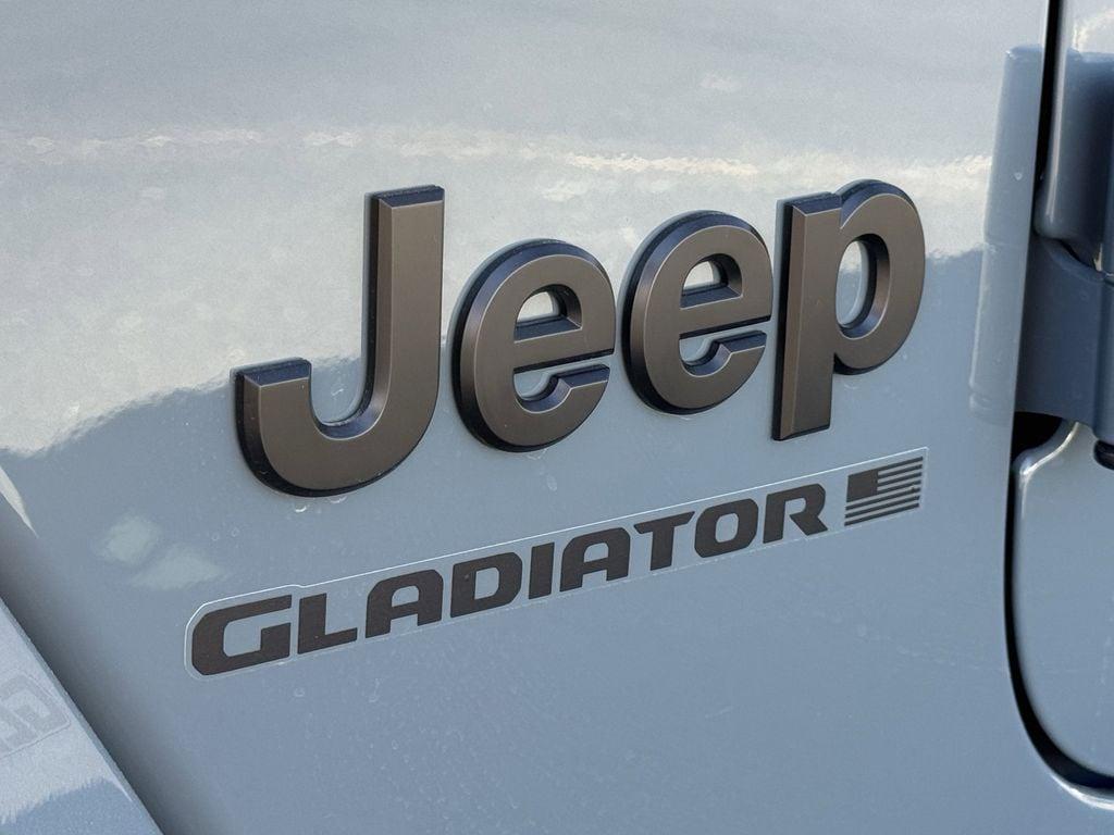 new 2025 Jeep Gladiator car, priced at $51,190