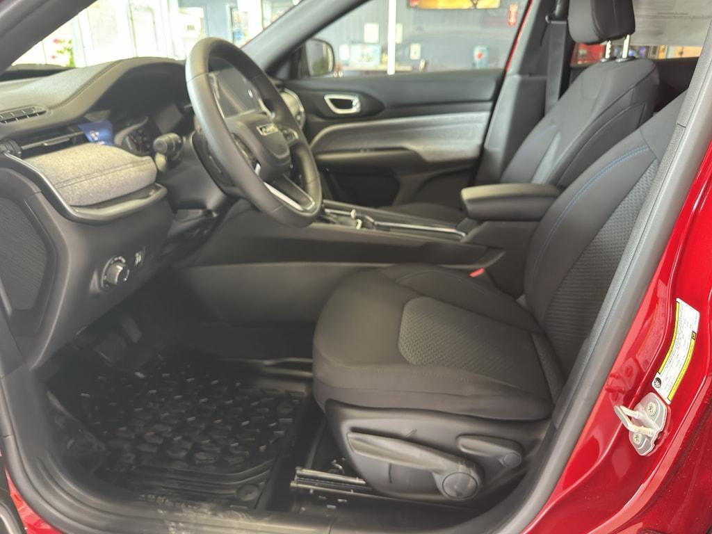 new 2025 Jeep Compass car, priced at $29,835