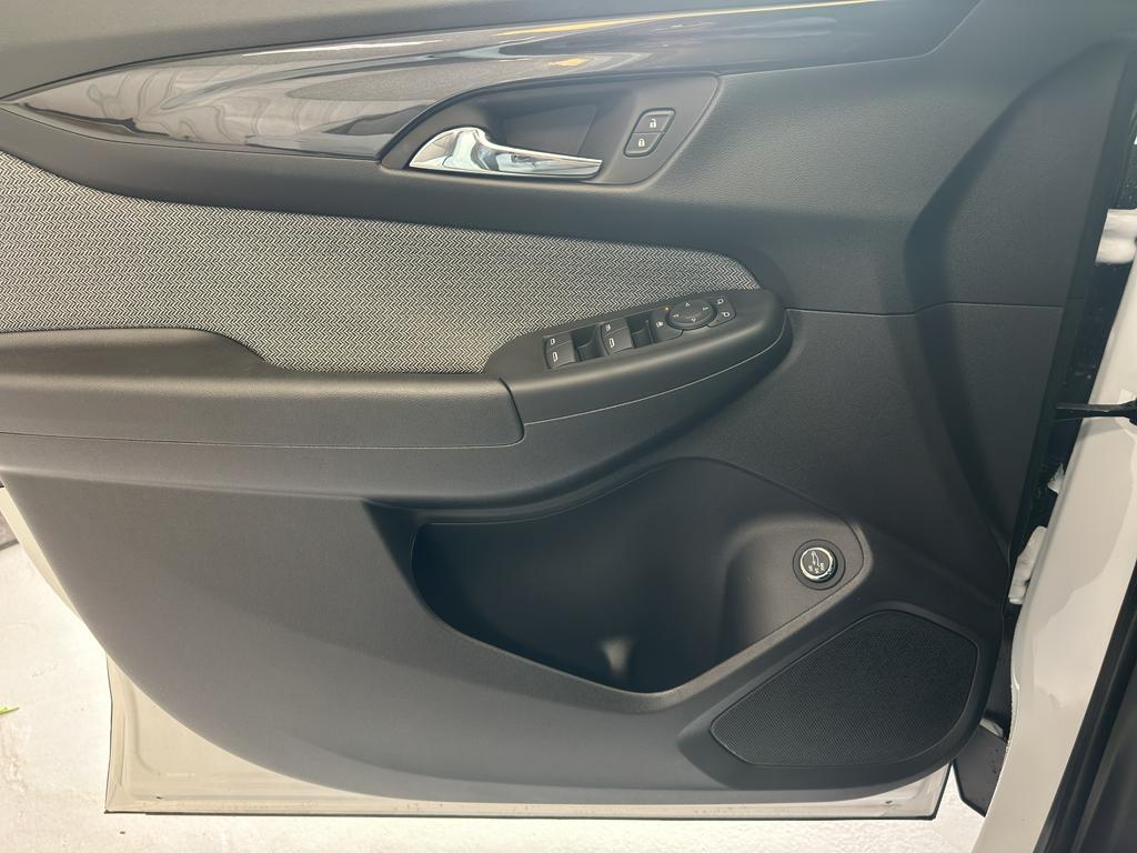 new 2025 Chevrolet TrailBlazer car, priced at $29,220