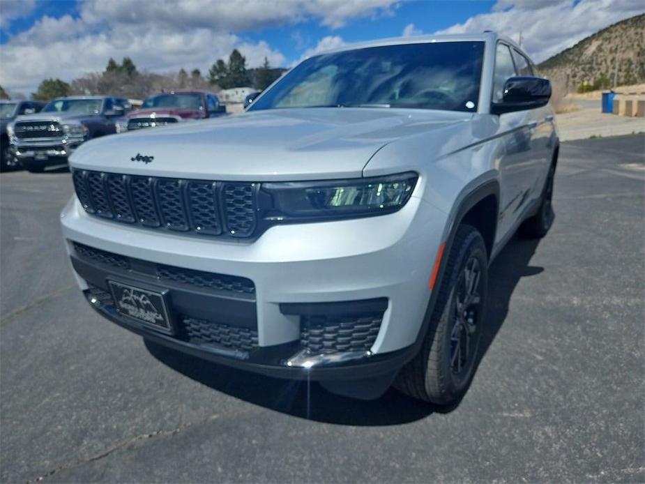 new 2024 Jeep Grand Cherokee L car, priced at $43,856