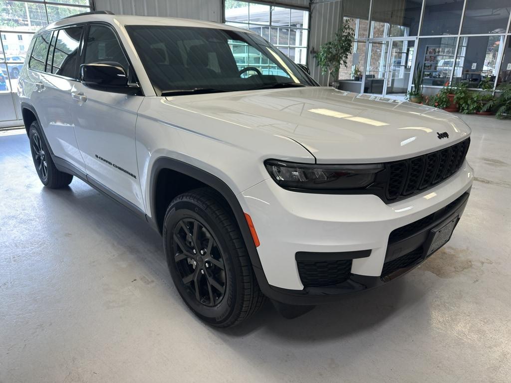 new 2025 Jeep Grand Cherokee L car, priced at $45,630