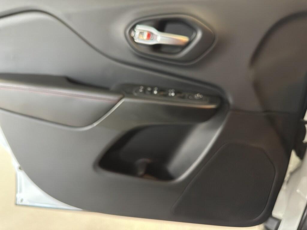 used 2019 Jeep Cherokee car, priced at $23,984