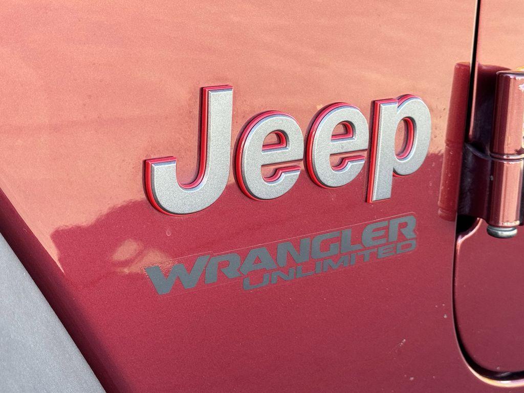 used 2021 Jeep Wrangler Unlimited car, priced at $37,984