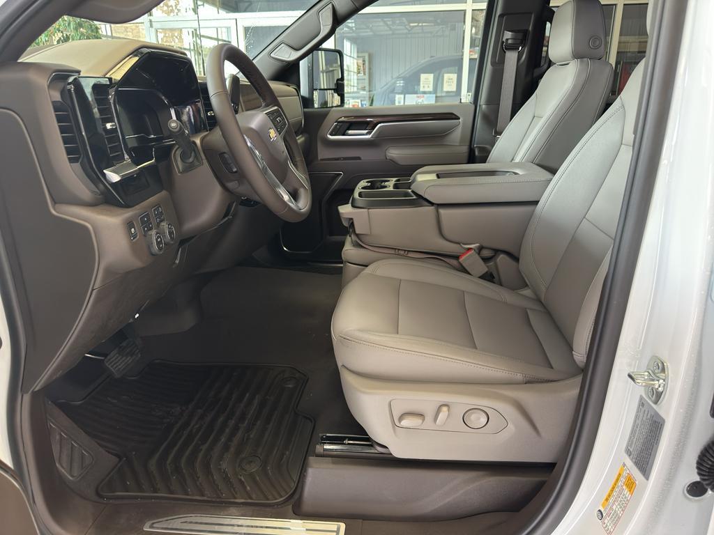 new 2025 Chevrolet Silverado 3500 car, priced at $76,830