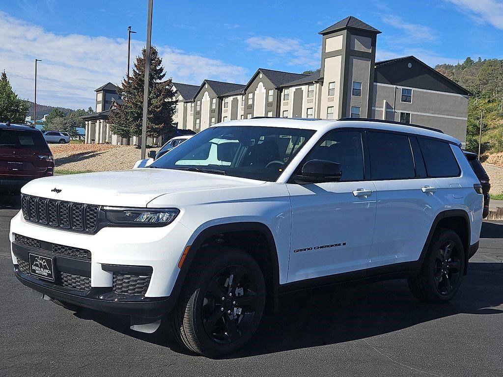 new 2025 Jeep Grand Cherokee L car, priced at $48,450