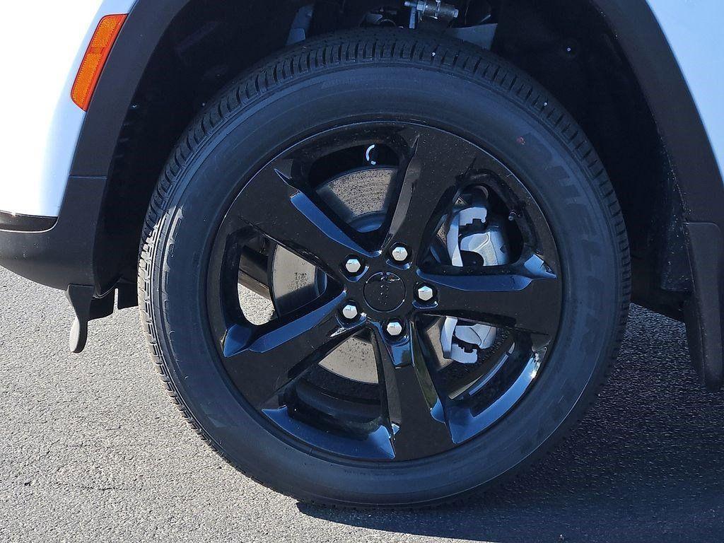 new 2025 Jeep Grand Cherokee L car, priced at $48,450