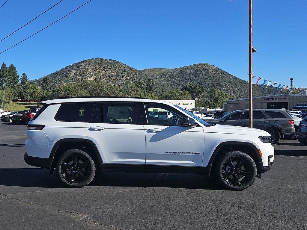new 2025 Jeep Grand Cherokee L car, priced at $48,450