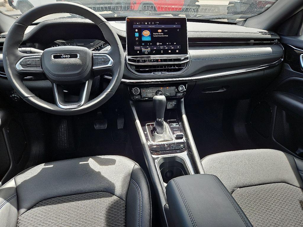 new 2025 Jeep Compass car, priced at $28,260