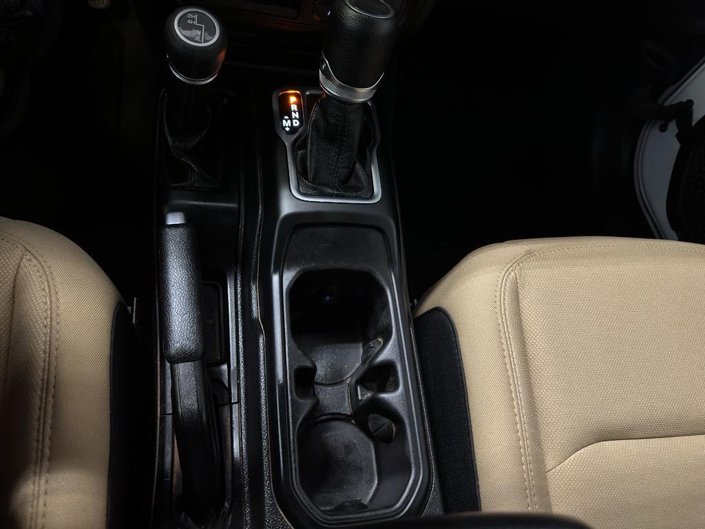 used 2020 Jeep Gladiator car, priced at $33,384
