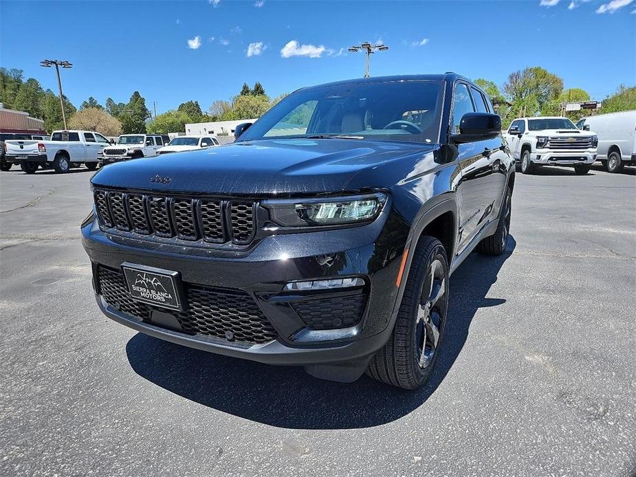 new 2024 Jeep Grand Cherokee car, priced at $53,228