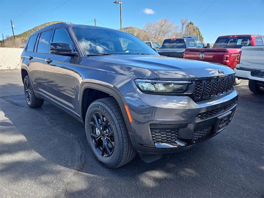 new 2024 Jeep Grand Cherokee L car, priced at $43,025