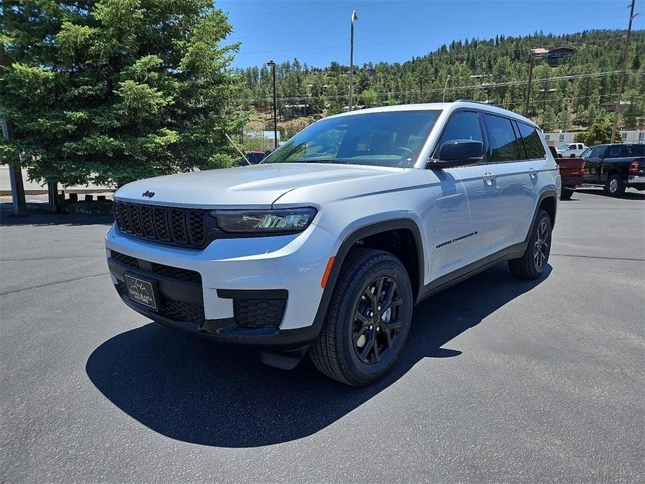 new 2024 Jeep Grand Cherokee L car, priced at $43,720