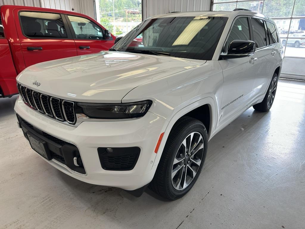new 2025 Jeep Grand Cherokee L car, priced at $65,135