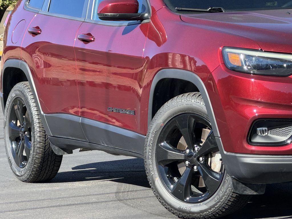 used 2020 Jeep Cherokee car, priced at $20,984