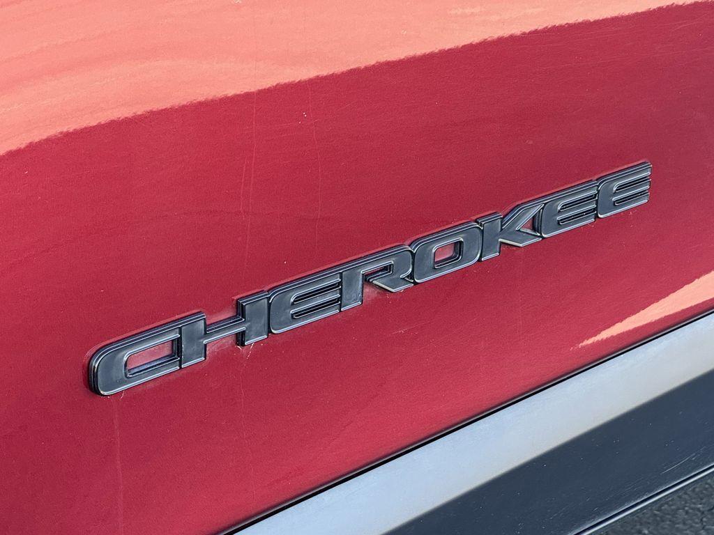 used 2020 Jeep Cherokee car, priced at $20,984
