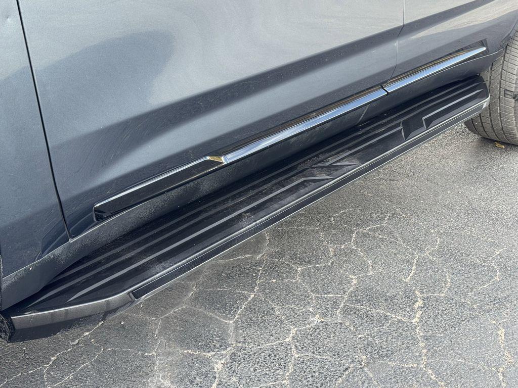 used 2021 Cadillac Escalade car, priced at $69,984