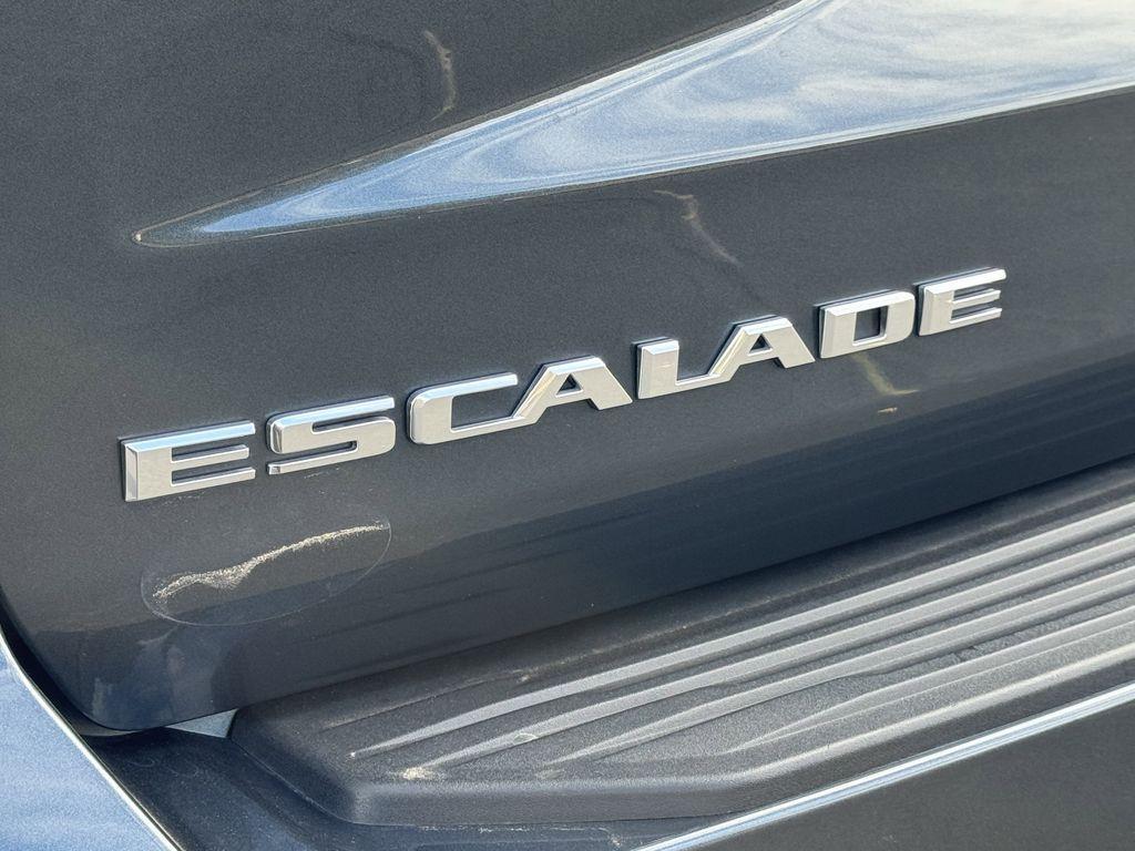used 2021 Cadillac Escalade car, priced at $69,984