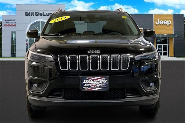 used 2019 Jeep Cherokee car, priced at $17,722