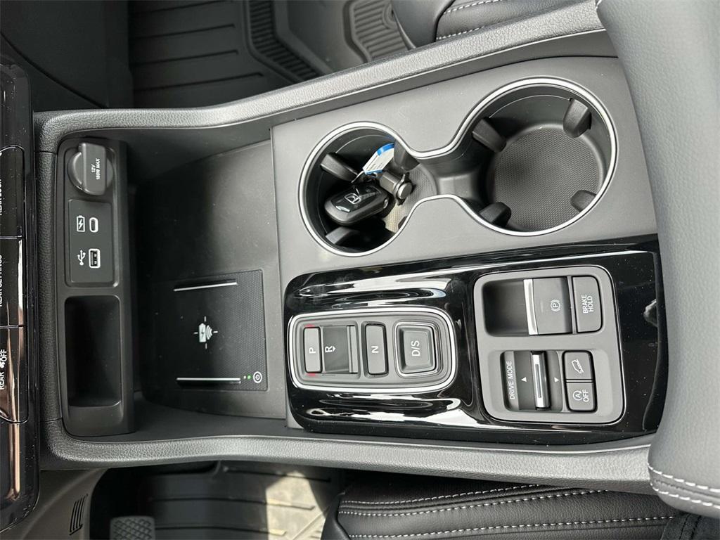 new 2025 Honda Pilot car, priced at $48,569