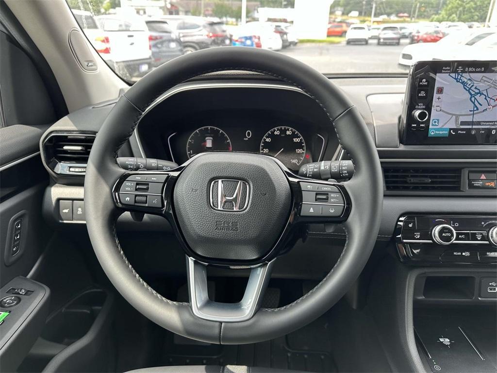 new 2025 Honda Pilot car, priced at $48,569