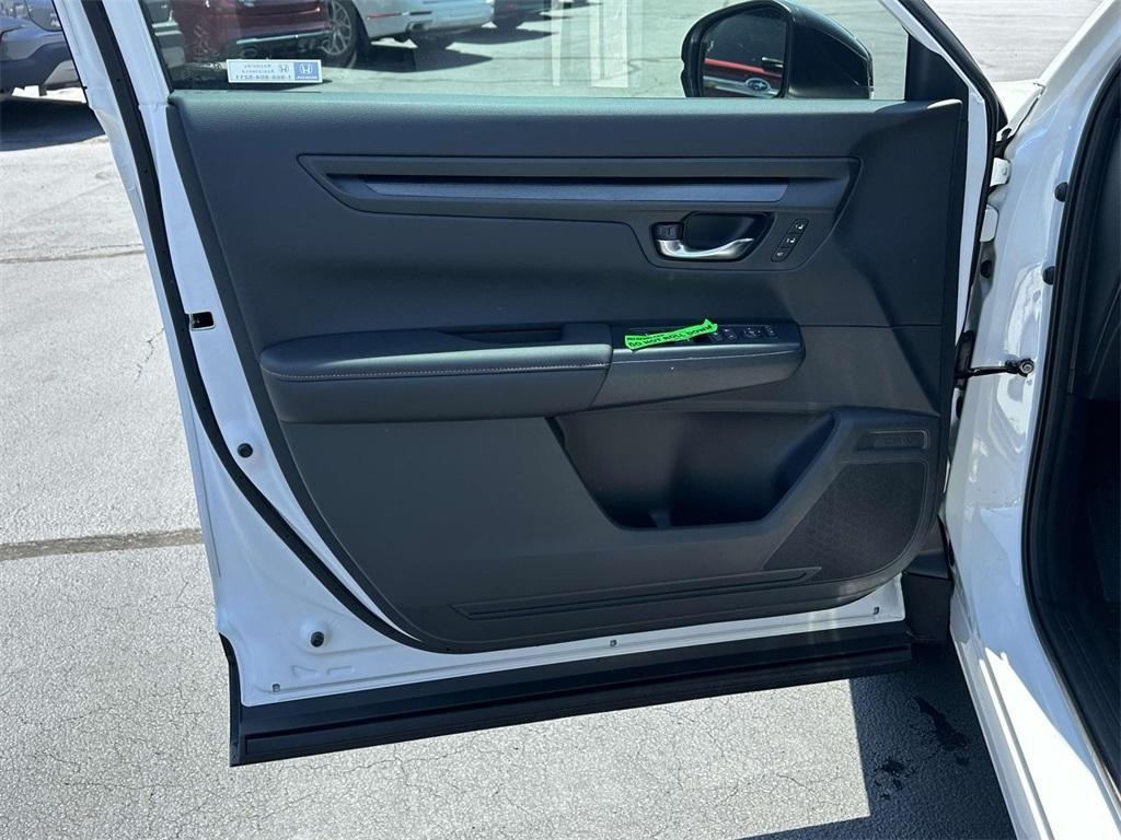 new 2025 Honda CR-V Hybrid car, priced at $39,360