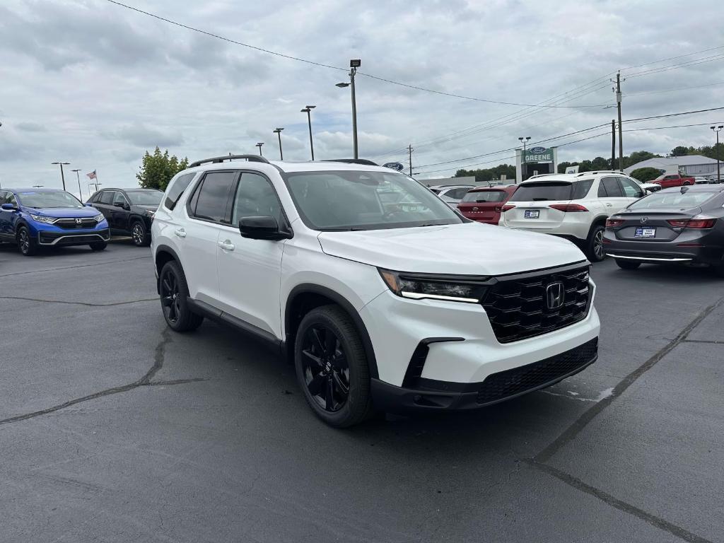new 2025 Honda Pilot car, priced at $55,499