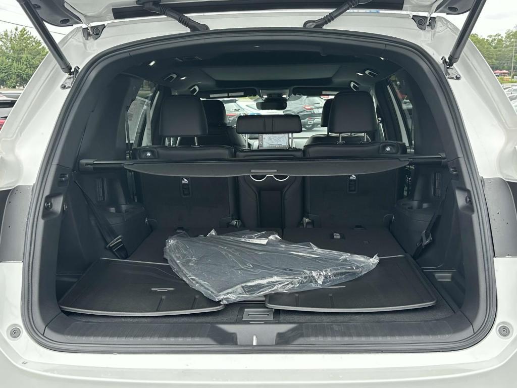 new 2025 Honda Pilot car, priced at $55,499
