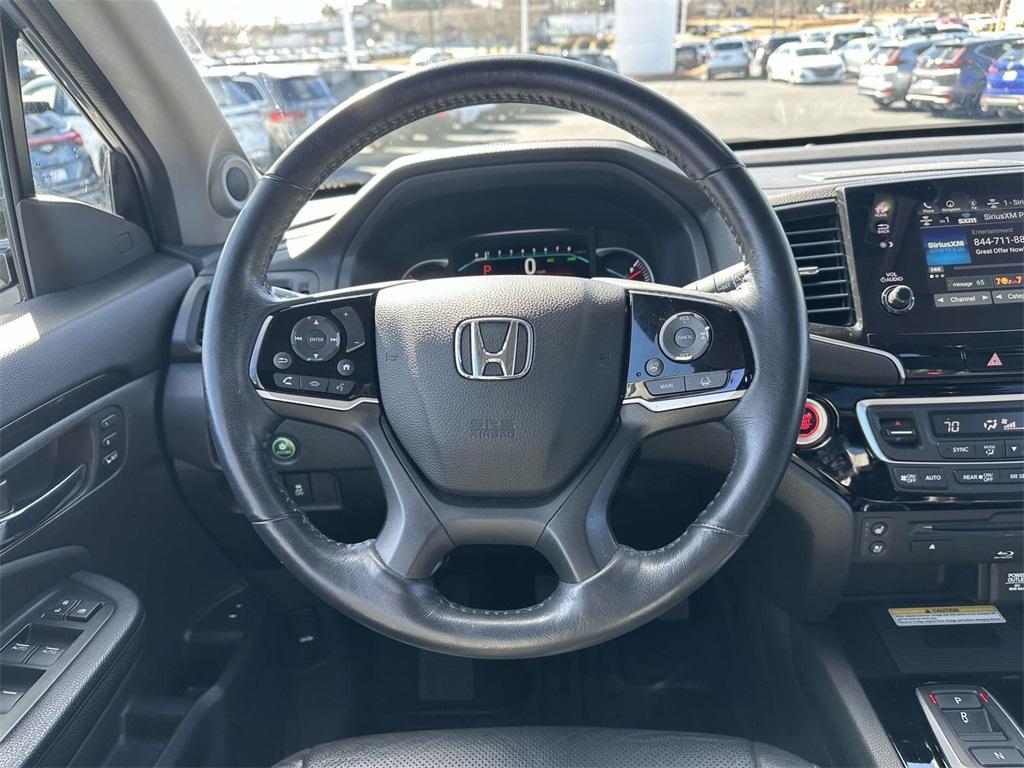 used 2022 Honda Pilot car, priced at $36,981