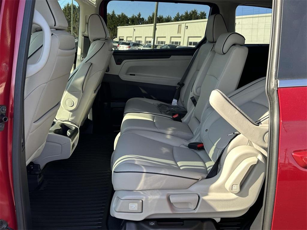 new 2025 Honda Odyssey car, priced at $45,336