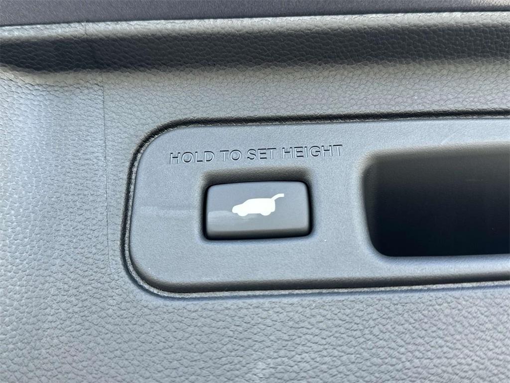 new 2025 Honda Pilot car, priced at $45,168