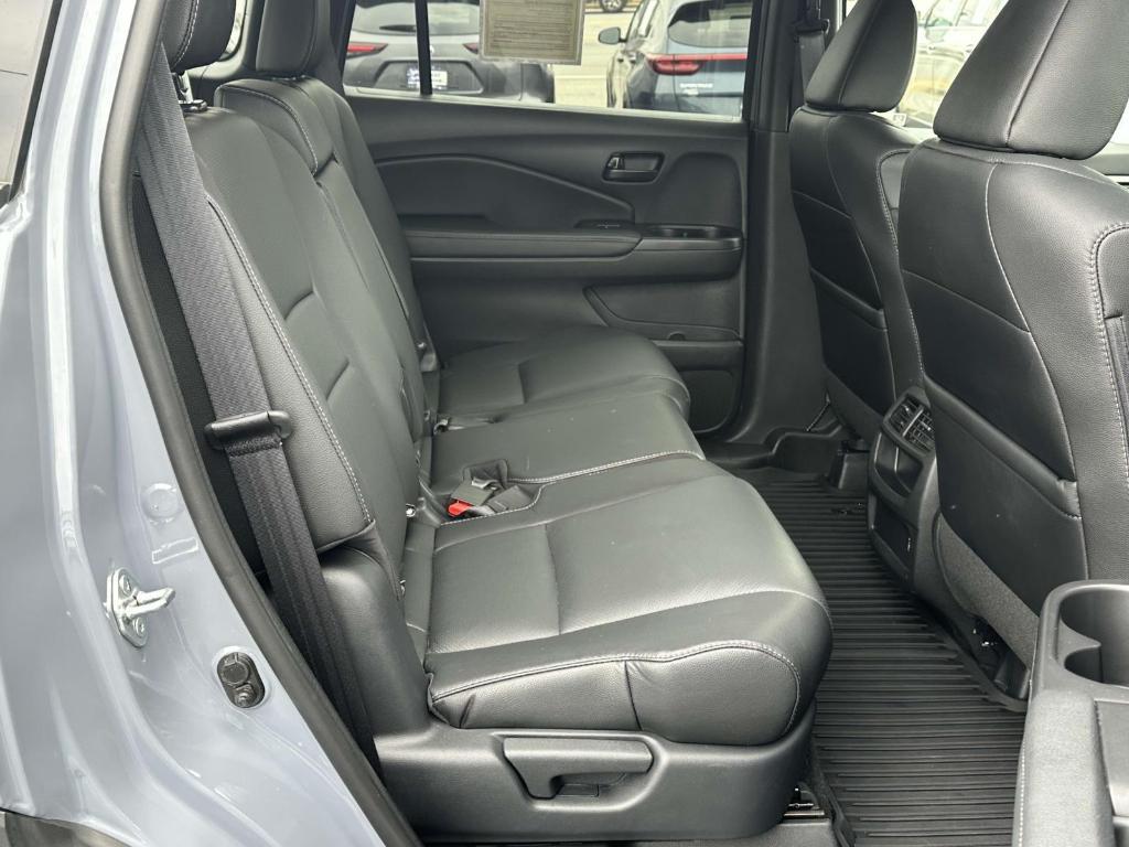 used 2022 Honda Passport car, priced at $29,782