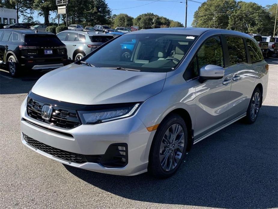 new 2025 Honda Odyssey car, priced at $48,005