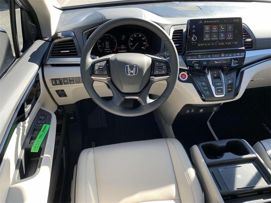 new 2025 Honda Odyssey car, priced at $48,005