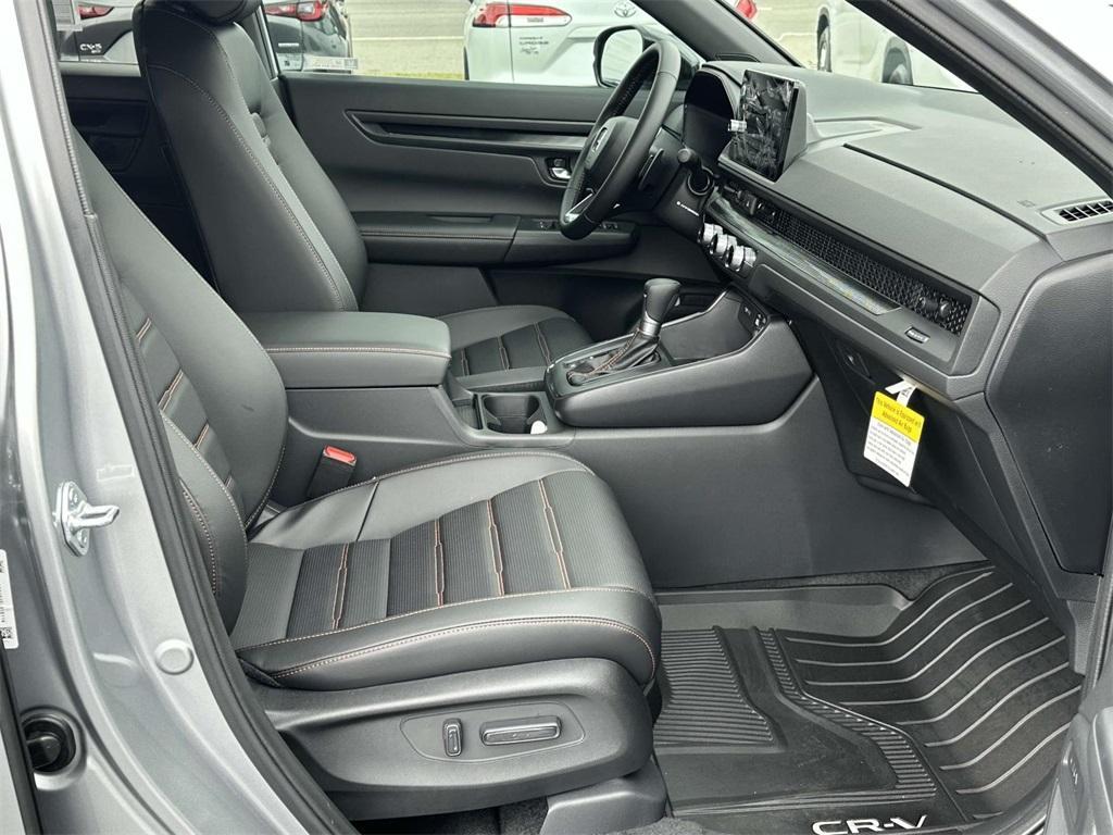 new 2025 Honda CR-V Hybrid car, priced at $37,093