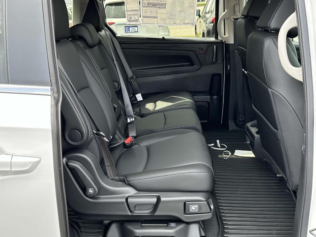 new 2025 Honda Odyssey car, priced at $44,125
