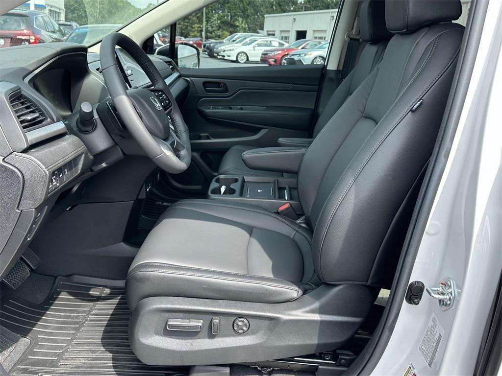 new 2025 Honda Odyssey car, priced at $42,360
