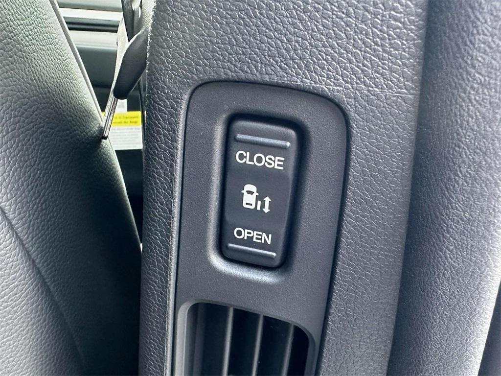 new 2025 Honda Odyssey car, priced at $52,023