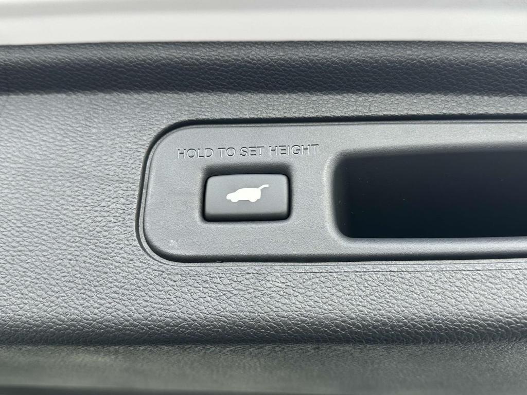 new 2025 Honda Odyssey car, priced at $53,085