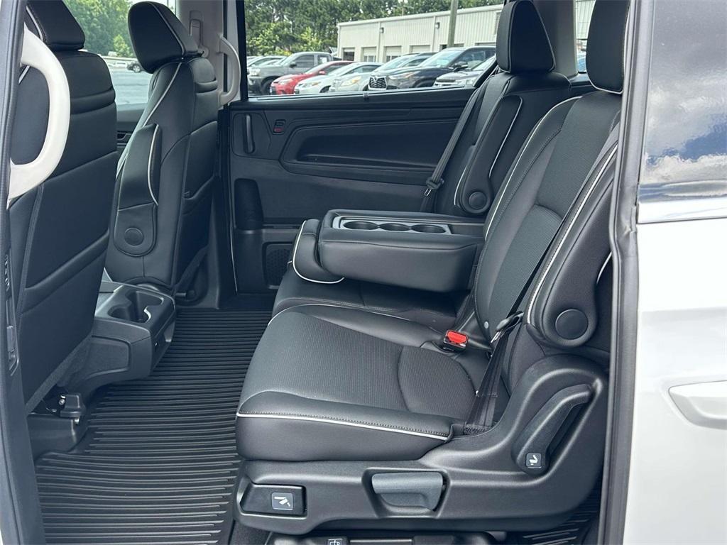 new 2025 Honda Odyssey car, priced at $52,023