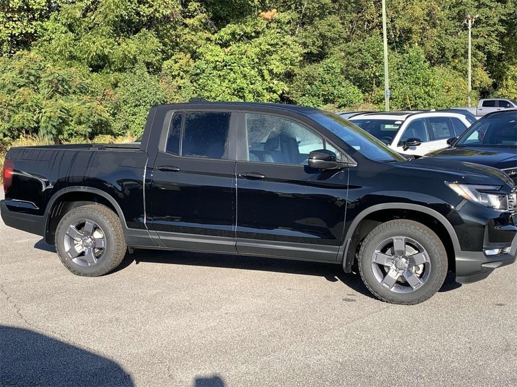 new 2025 Honda Ridgeline car, priced at $44,989