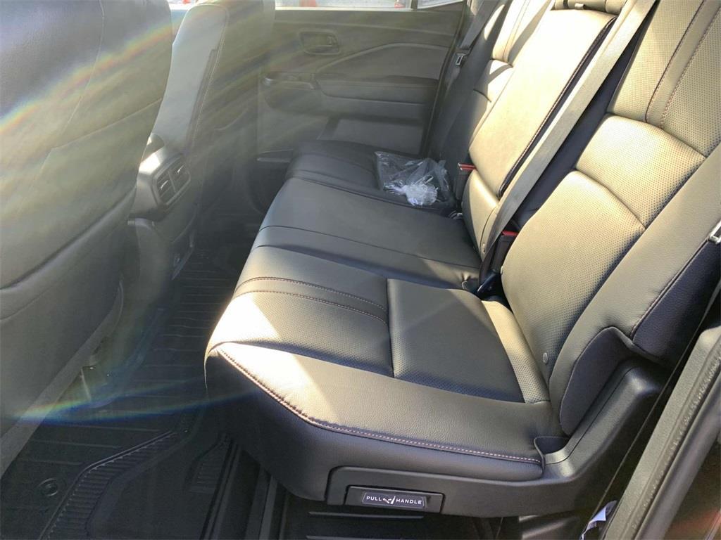 new 2025 Honda Ridgeline car, priced at $43,945