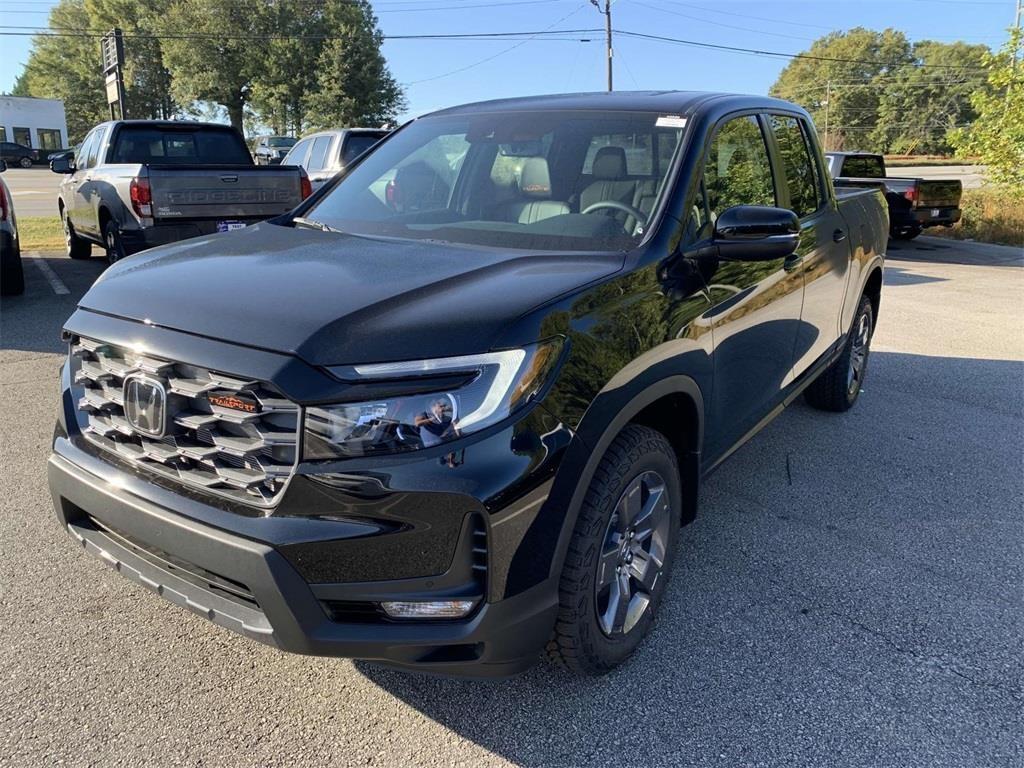 new 2025 Honda Ridgeline car, priced at $44,989