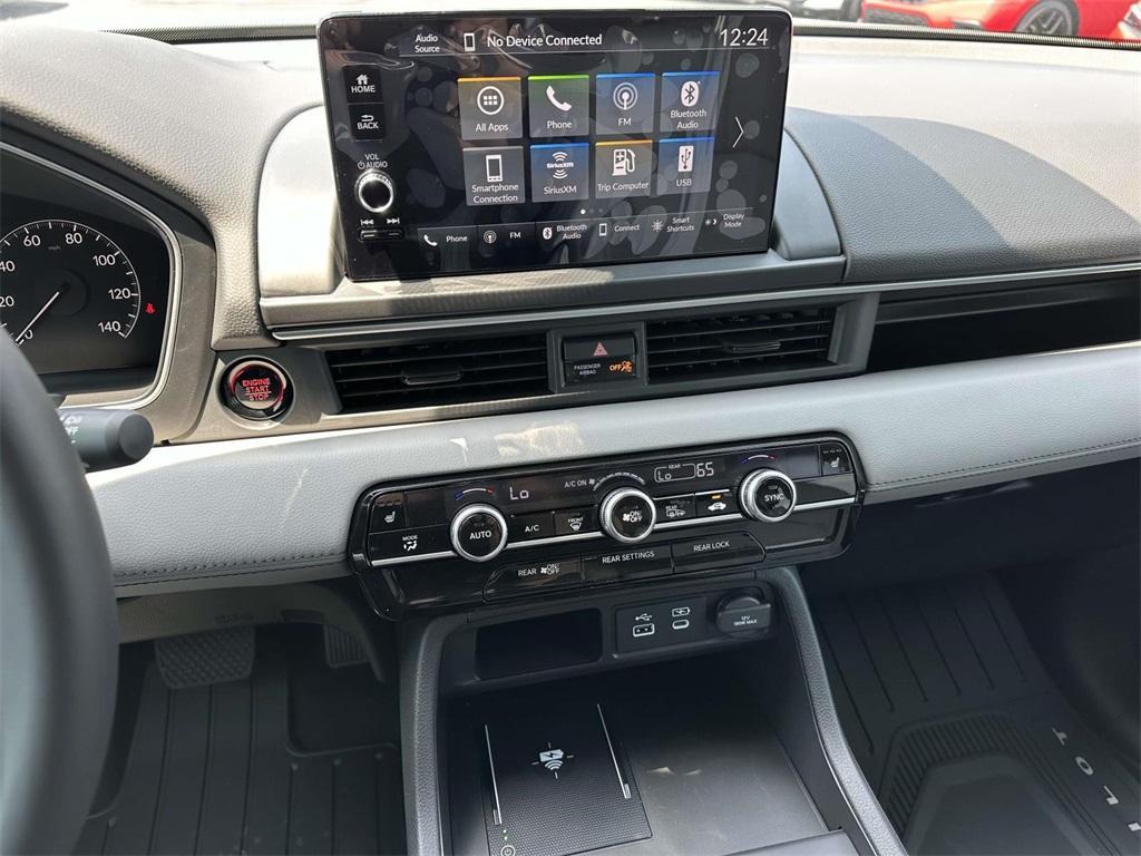 new 2025 Honda Pilot car, priced at $44,043