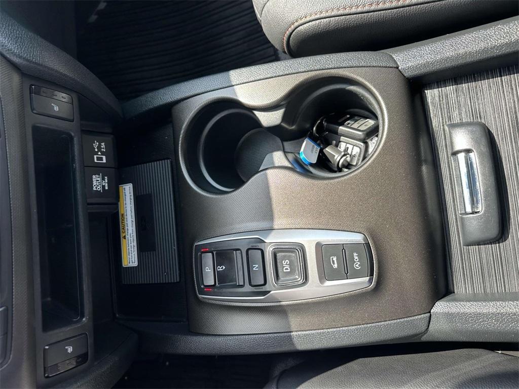 used 2022 Honda Pilot car, priced at $35,482