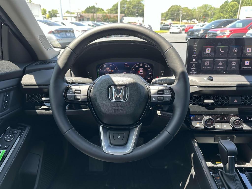 new 2025 Honda Accord Hybrid car, priced at $39,237